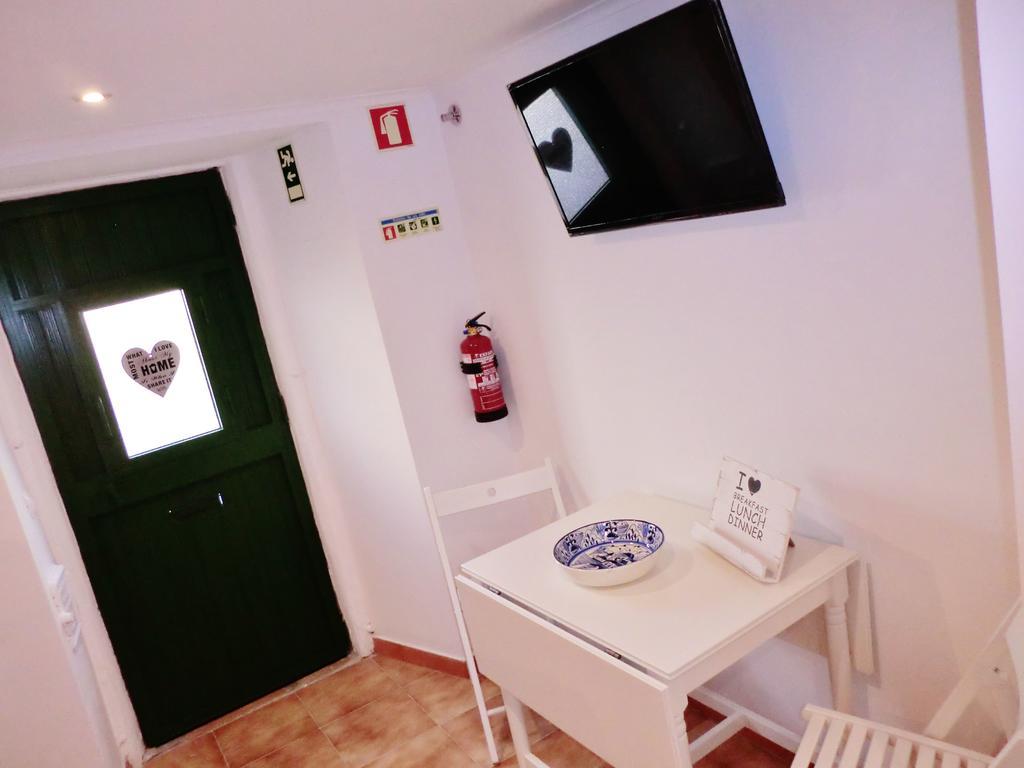 Apartamento Embaixador Mateus リスボン 部屋 写真